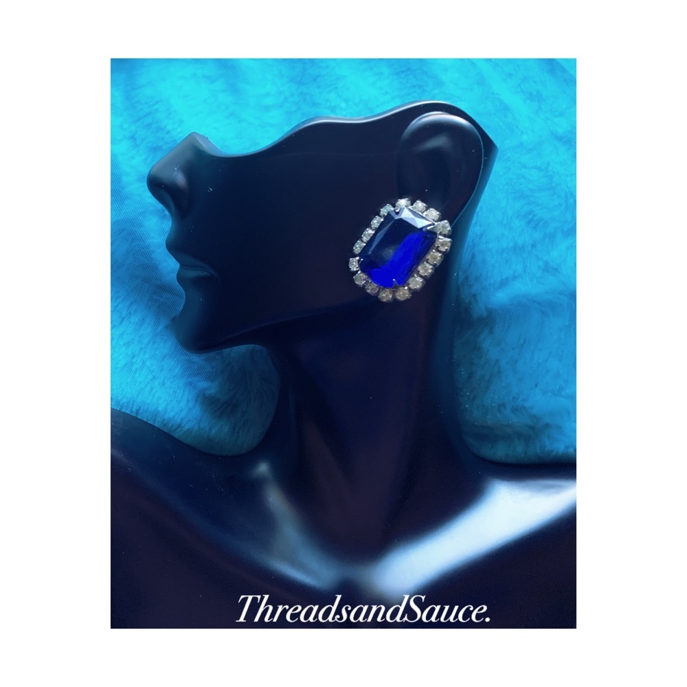 Vintage 80’s Blue Sapphire like earrings